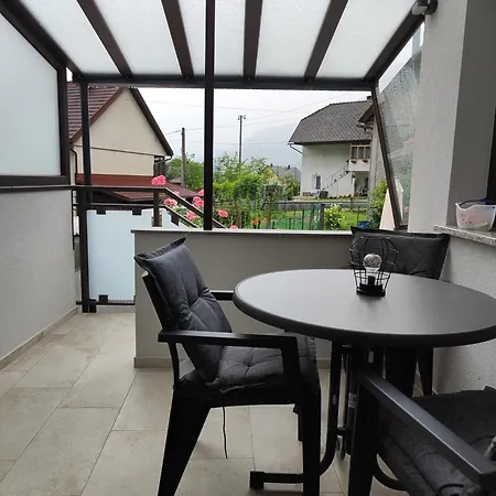 Hisa Spuntar Apartman Bovec Kültér fotó
